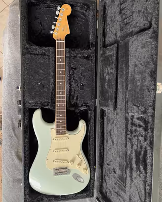 Chitarra Fender Stratocaster limited edition