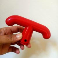 maniglie rosse finestre