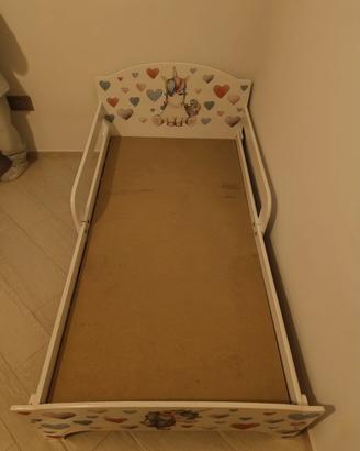  lettino e materasso 140x 70 disponibile 2°lettino