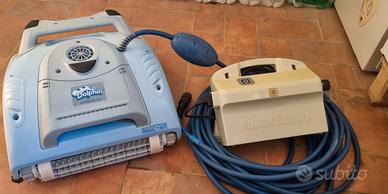 Robot Dolphin Supreme M3 by Maytronics 