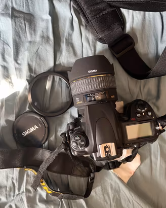 Nikon D700 Full Frame con 2 obiettivi, borsa