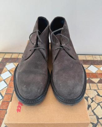 Bata Polacchini Desert Boots scamosciati marroni
