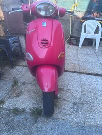 Vespa ET4 125