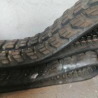 Cingoli mini escavatore Yanmar VO57 a Floridia