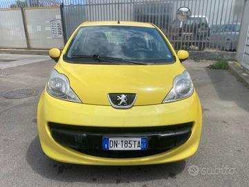 Peugeot 107 1.0 68CV 3p. Plaisir