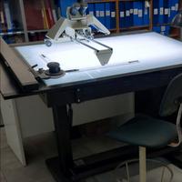 Tavolo da disegno per architetti e geometri