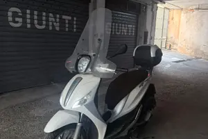 Piaggio medley 150
