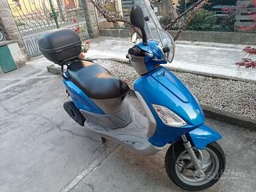 Piaggio Fly 50 4t 