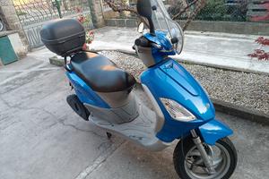 Piaggio Fly 50 4t 