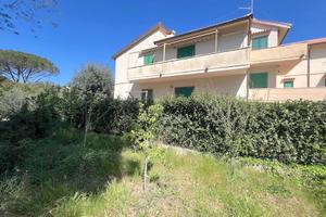 Castiglioncello, 500 m dal mare, garage e giardino