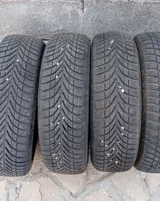 Pneumatici marca Apollo misura 155/65 R14 75 T M+S