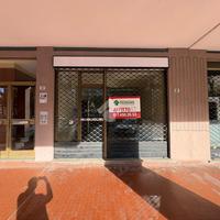 NEGOZIO A BORGARO TORINESE