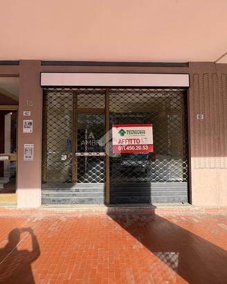 NEGOZIO A BORGARO TORINESE