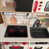 Cucina bimbo in legno