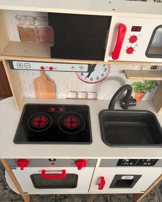 Cucina bimbo in legno