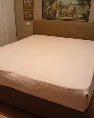 Letto matrimoniale 