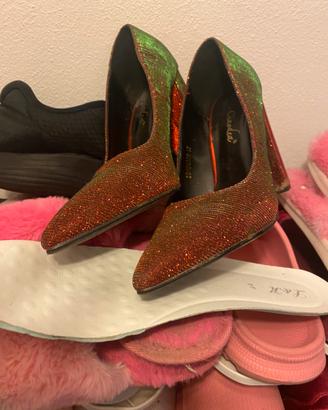 Scarpe da sera a punta rosse 39 largo