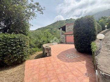 VILLA SINGOLA A FORIO