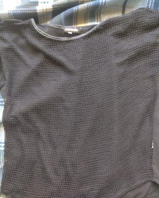 Maglietta t-shirt nera dark forata