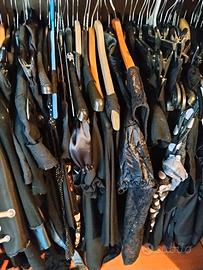 canotte e vestiti  pantaloni 3€ pezzo