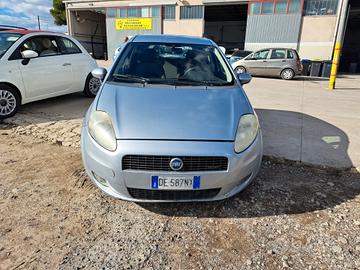 Fiat Grande Punto 1.3 MJT 75 CV 5 porte Dynamic