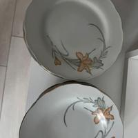 Servizio piatti in ceramica per 12 persone