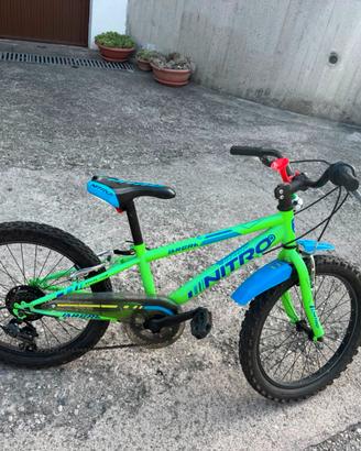 Bicicletta bambino Super Nitro verde