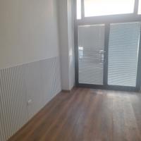 Locale uso Commerciale/ufficio