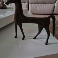 statua in bronzo