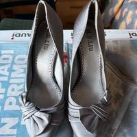 Scarpe da donna con tacco color Argento.