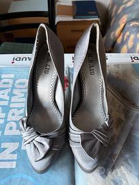 Scarpe da donna con tacco color Argento.