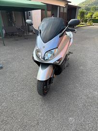 Scooter  Tmax 500