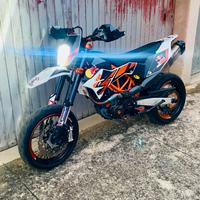 Ktm 690  SMC-R
