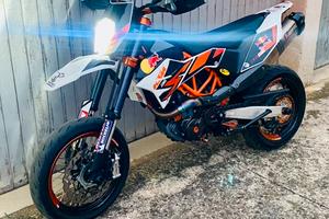 Ktm 690  SMC-R