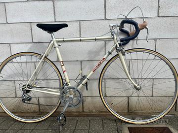 Olympia Special Piuma – Eroica