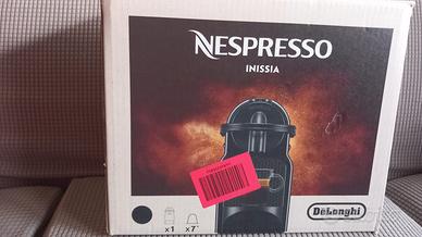 Macchina caffè Nespresso DeLonghi 