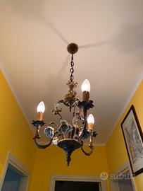 Lampadario a sospensione in stile classico