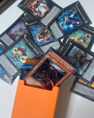 Lotto Yu-Gi-Oh! + DeckBox