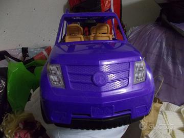 IL SUV DI BARBIE + BAMBOLE