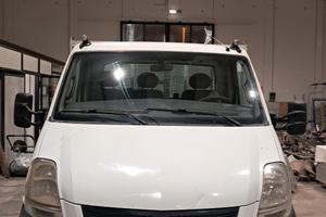 Renault mascott track