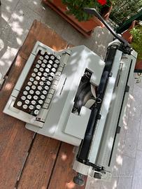 Macchina da scrivere Vintage Olivetti linea 98
