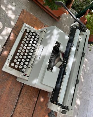Macchina da scrivere Vintage Olivetti linea 98