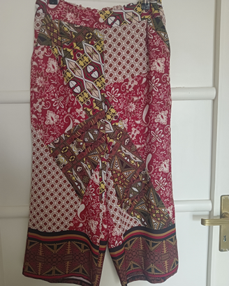 Pantalone largo fantasia varia. Charget. Tg.Unica
