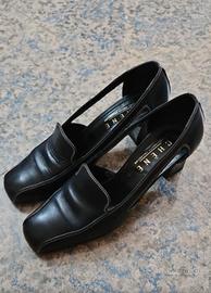 Scarpe in pelle e vero cuoio