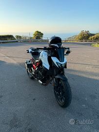 Honda Hornet 750 07/2025 quickshifter km 2950