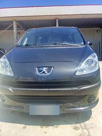 Peugeot 1007