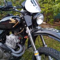 Honda nx 650 dominator customizzata