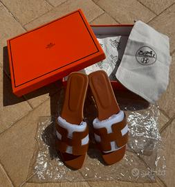 Sandali hermes in vera pelle color marrone cuoio