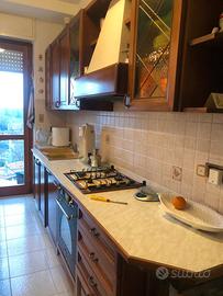 Cucina in legno massello