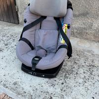 Seggiolino girevole con isofix